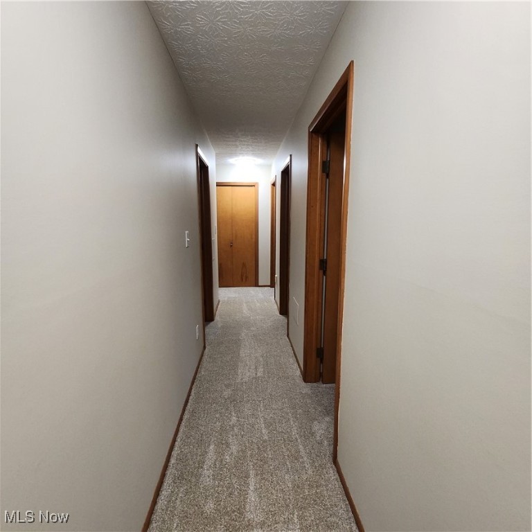 6715 Westview Drive, Brecksville, Ohio image 21
