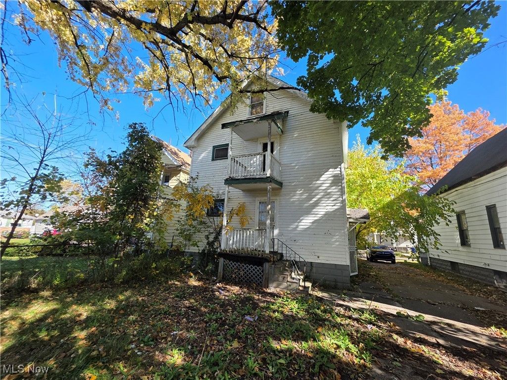 Photo of 3996 E 142nd Street, Cleveland, OH 44128 (MLS # 5178564)