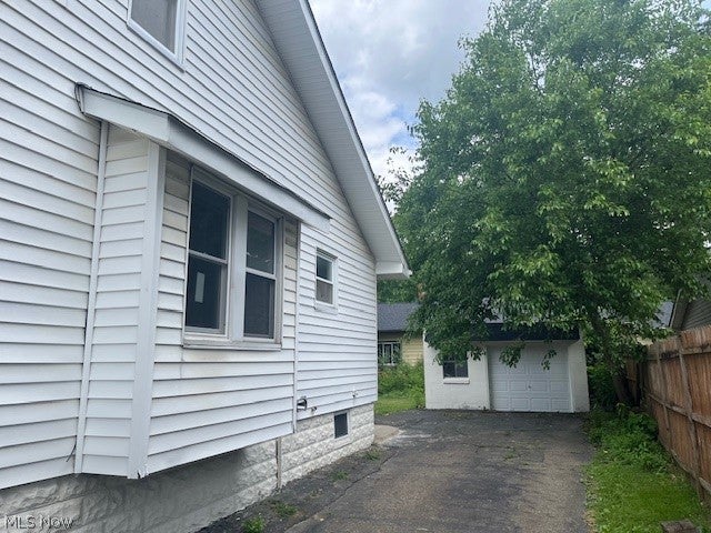 2877 Bailey Road