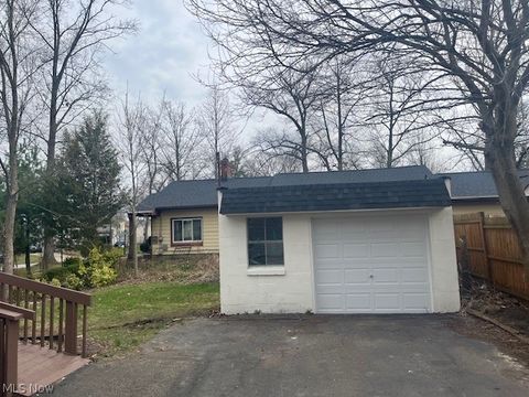 Tiny photo for 2877 Bailey Road, Cuyahoga Falls, OH 44221 (MLS # 5198078)