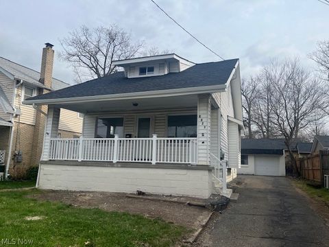 Photo of 2877 Bailey Road, Cuyahoga Falls, OH 44221 (MLS # 5198078)