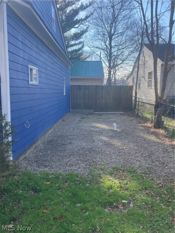 Lake Shore Blvd Estates 02 - Residential