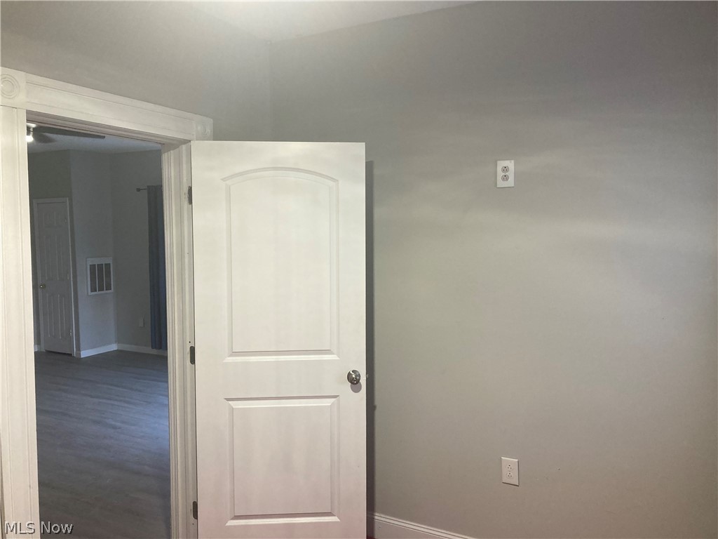 Lake Shore Blvd Estates 02 - Residential