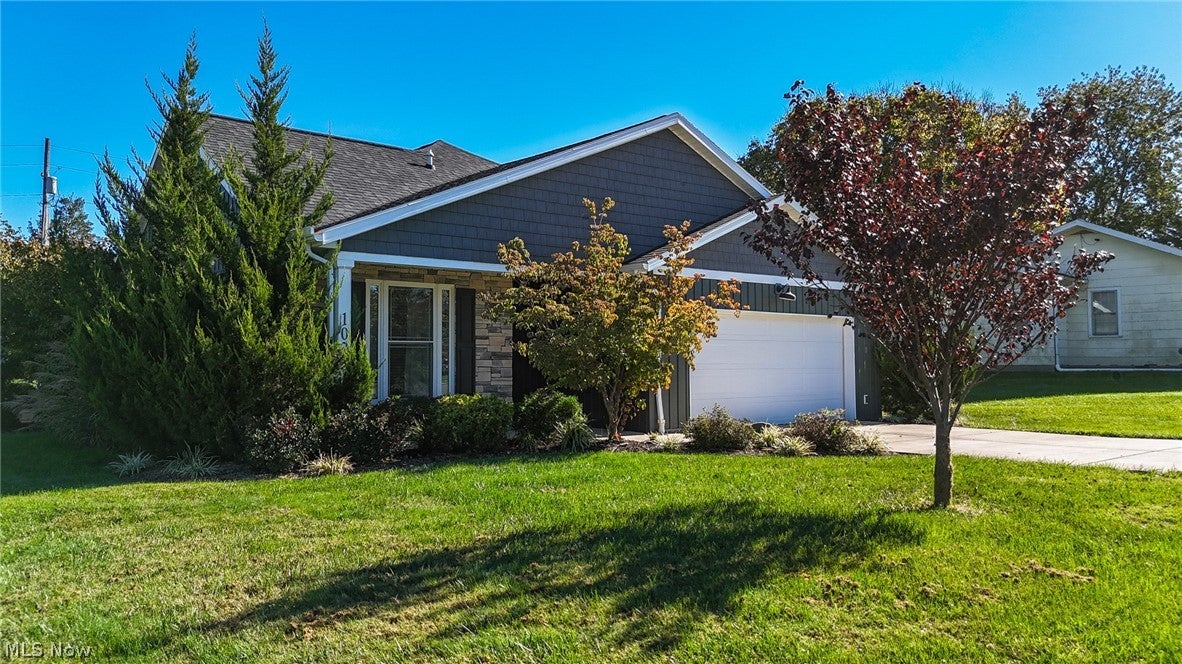 102 Turning Leaf Lane