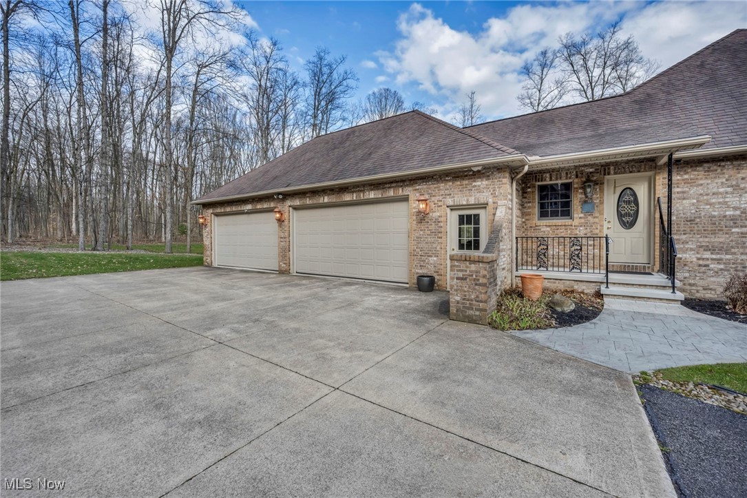 11446 Rolling Meadows Drive, Garrettsville, Ohio image 7