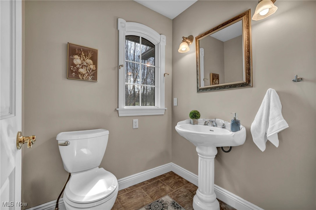 11446 Rolling Meadows Drive, Garrettsville, Ohio image 32