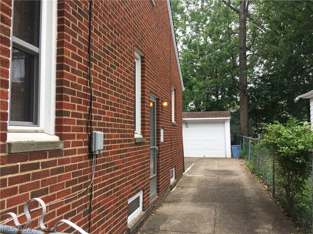 Bungalow Add 03 - Residential