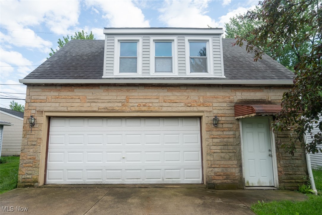 7811 Snow Road, Parma, Ohio image 23