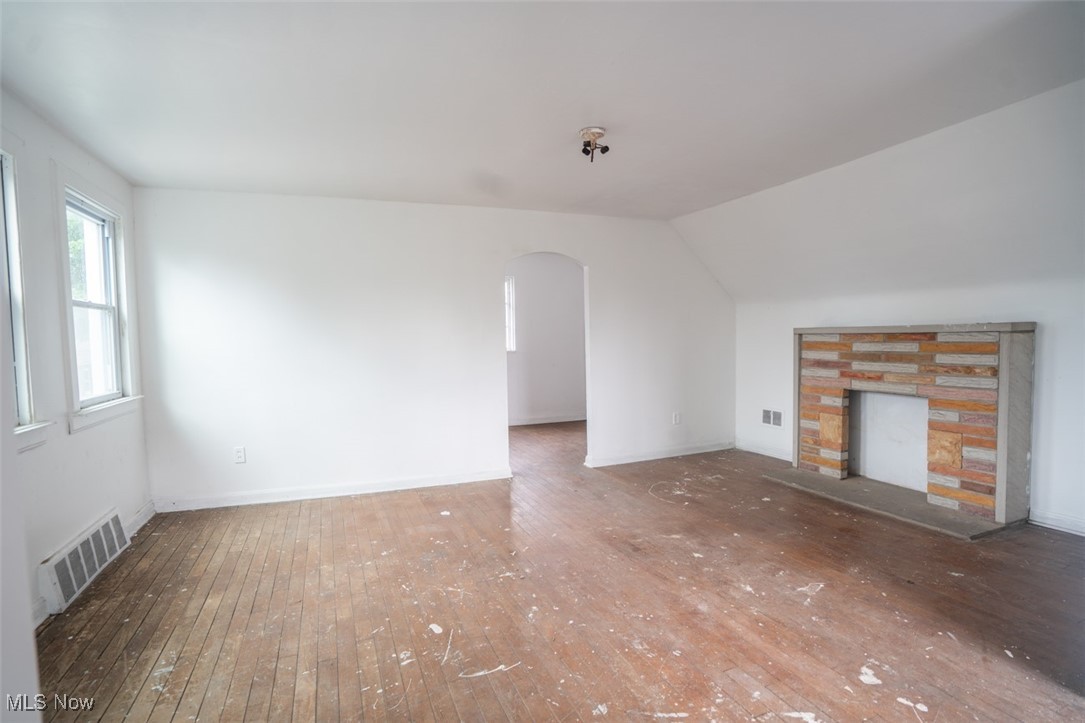 7811 Snow Road, Parma, Ohio image 24