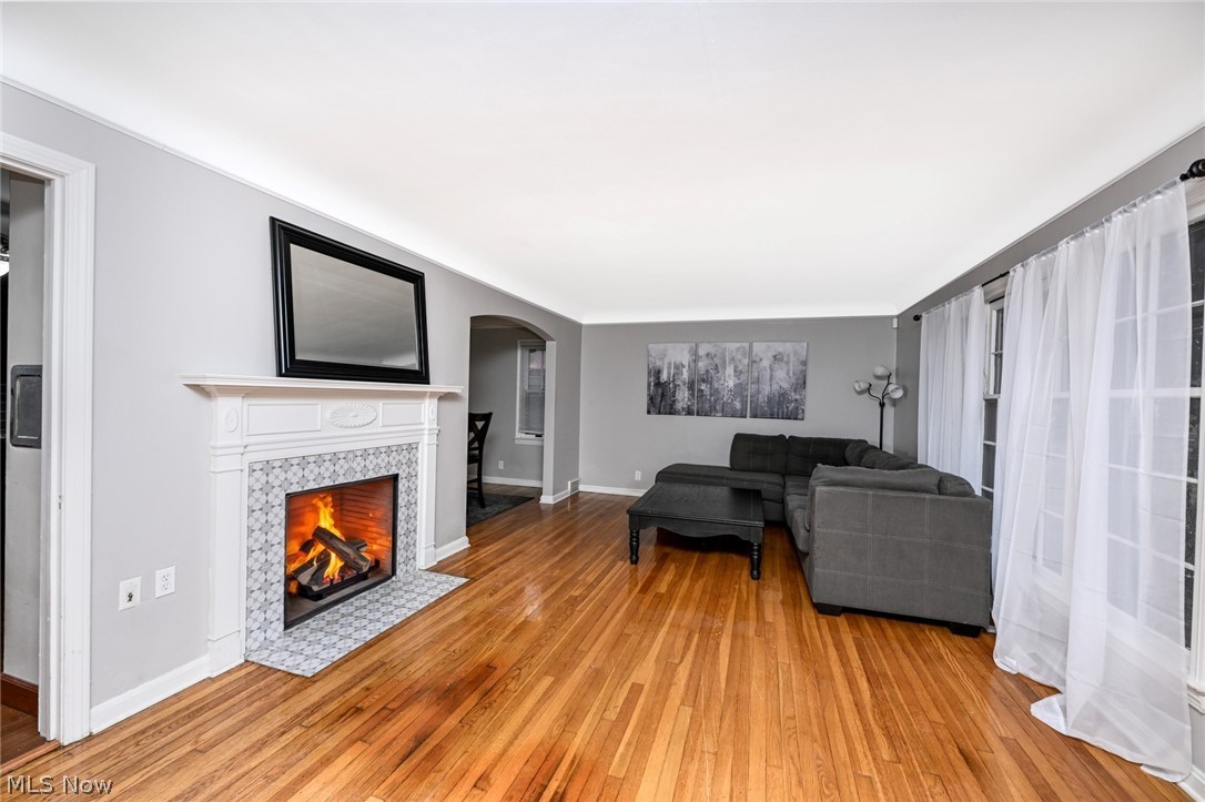 3699 Bainbridge Road