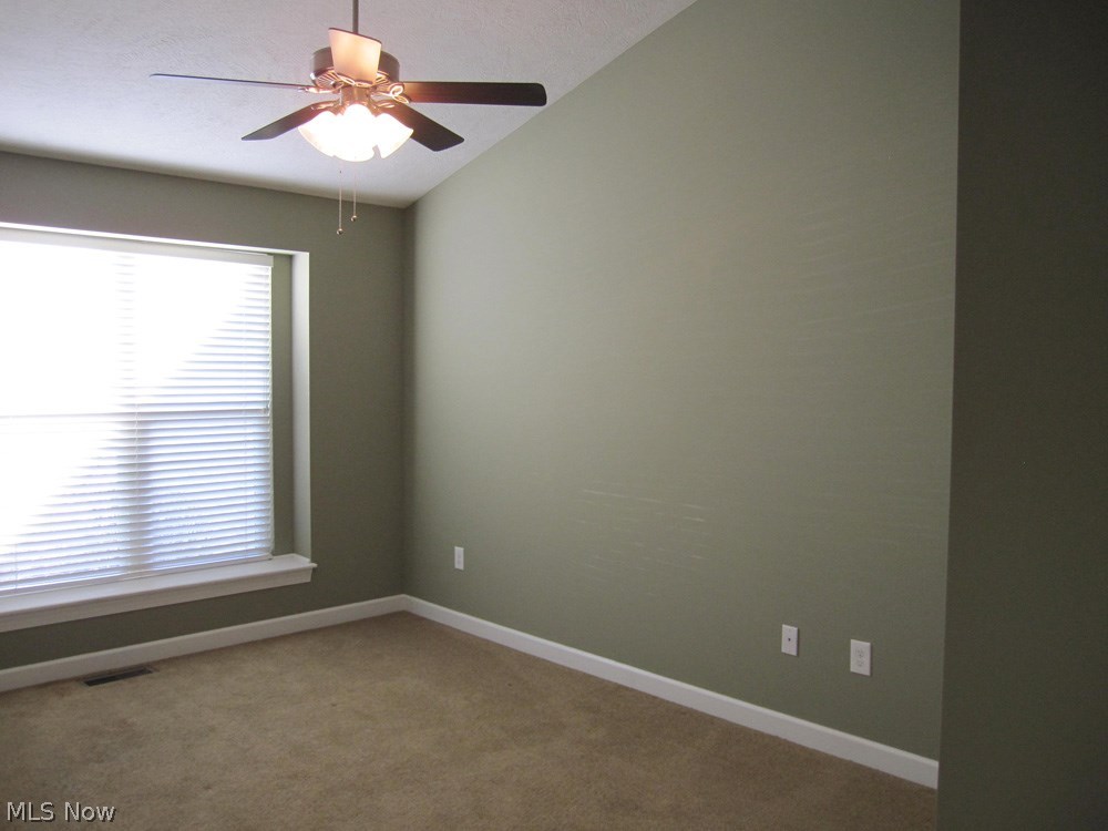 Villas/Waterford Xing Condo Ph - Residential