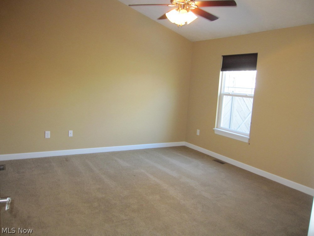 Villas/Waterford Xing Condo Ph - Residential