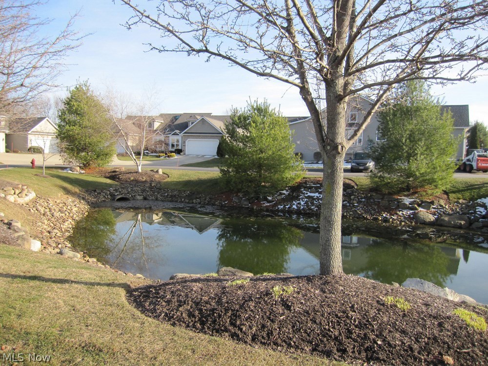 Villas/Waterford Xing Condo Ph - Residential