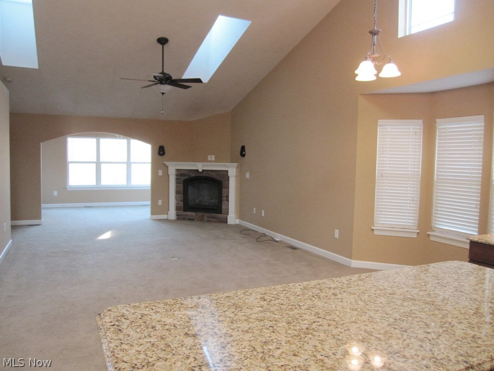 Villas/Waterford Xing Condo Ph - Residential