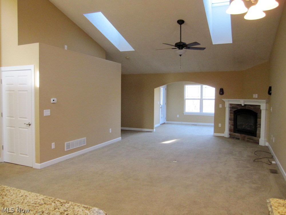 Villas/Waterford Xing Condo Ph - Residential