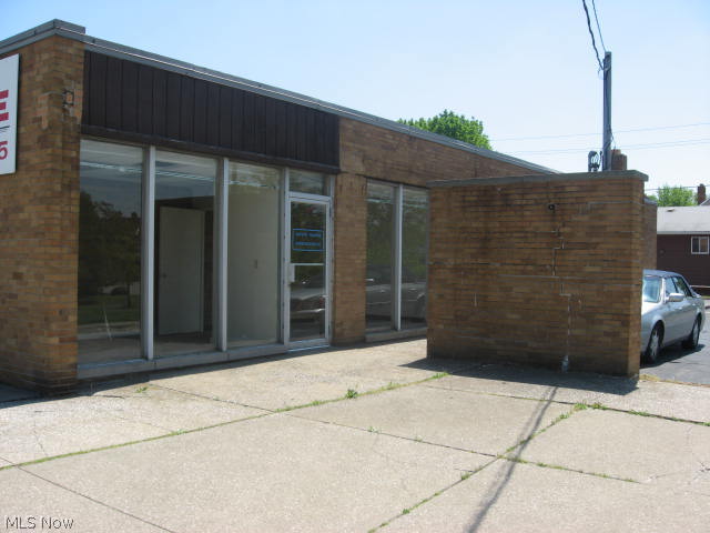 Brook View - Commercial Lease