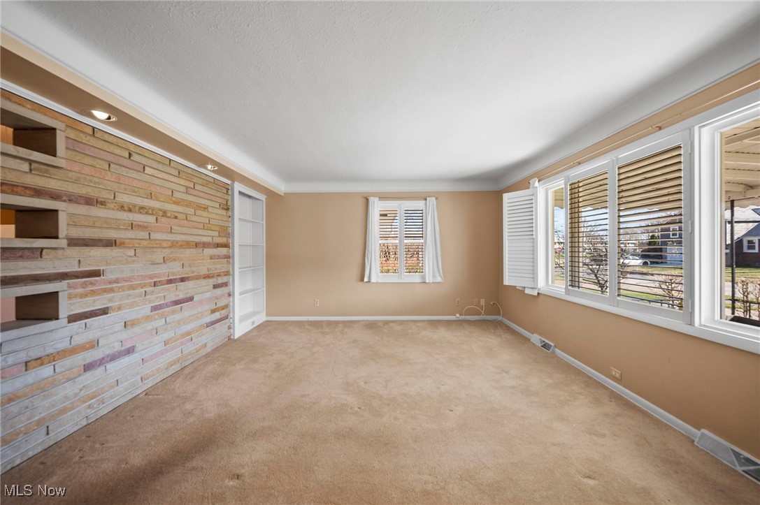 2640 Carmen Drive, Rocky River, Ohio image 6