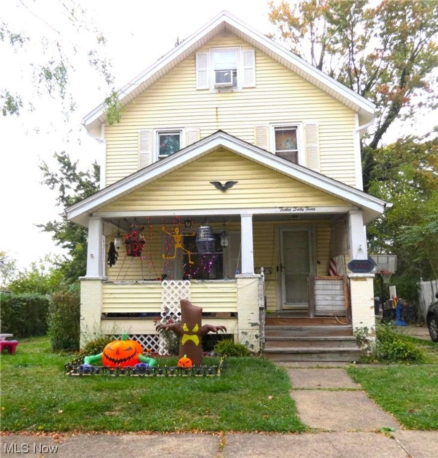 Calling all investors....purchase individual home or as a package of 9 properties. Roof replaced Aug. 2023. This 3 bedroom home is conveniently located close to shopping, hospitals & schools. Large living room with a fireplace  and a spacious formal dining room. Great kitchen with plenty of cabinetry. See atttached list with other adresses & pricing. Parcel ID # 39-428951 is included in te sale of this property.  24 hour notice for showings as property is tenant occupied. Roof & gutters replaced  May 2022, high efficiency furnace De. 2022, new hot water tank Jan. 2023. Your new address or a great addition to your portfolio!