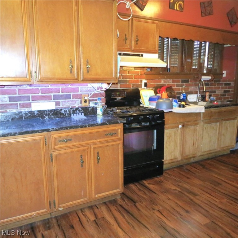 Golf Gardens - Residential