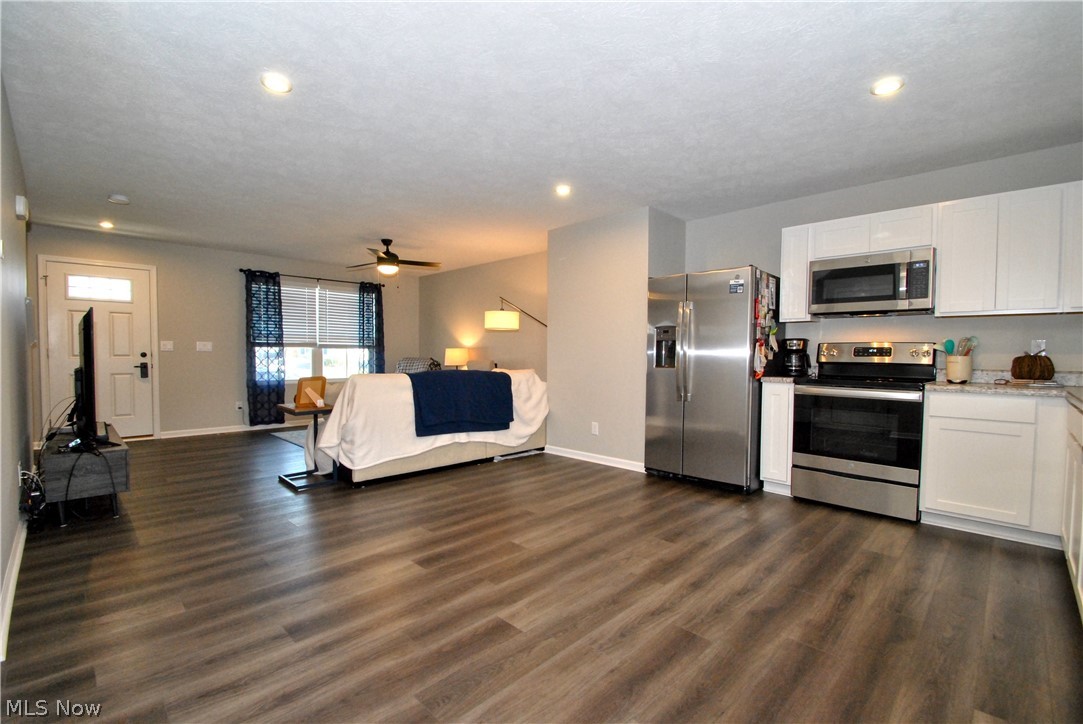 Encore Estates At Heisley Park - Residential