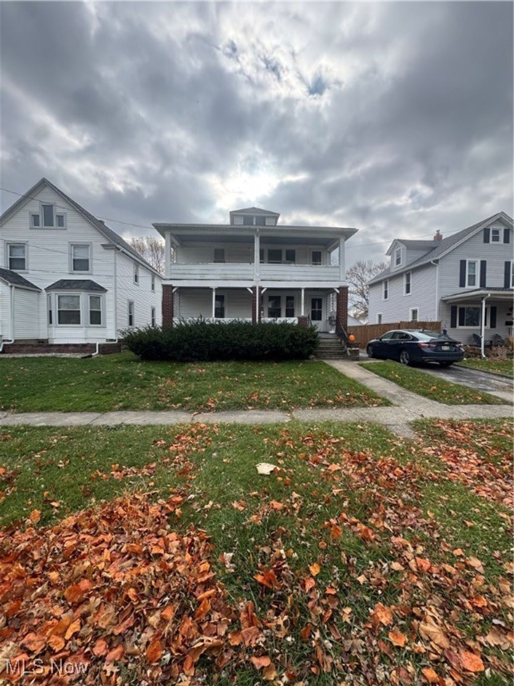 Photo of 1029 W 10th Street, Lorain, OH 44052 (MLS # 5174554)