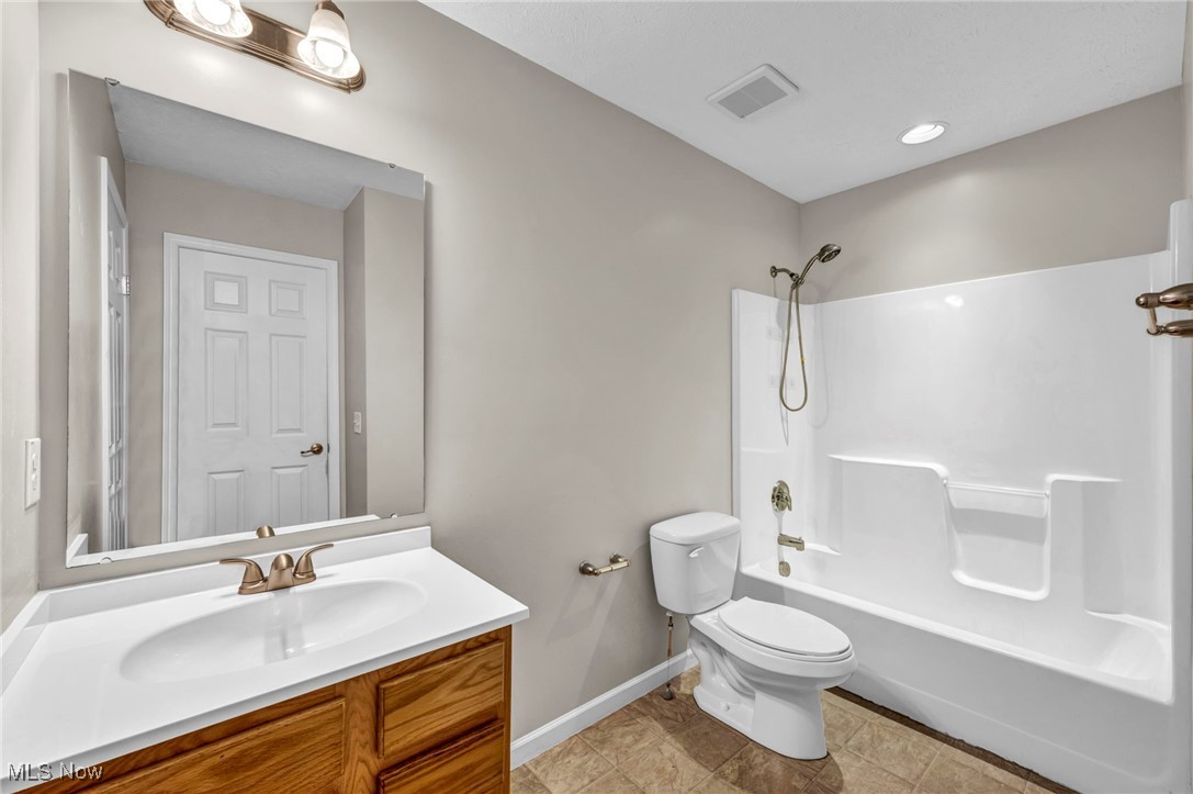 7894 English Oak Trail, Macedonia, Ohio image 38