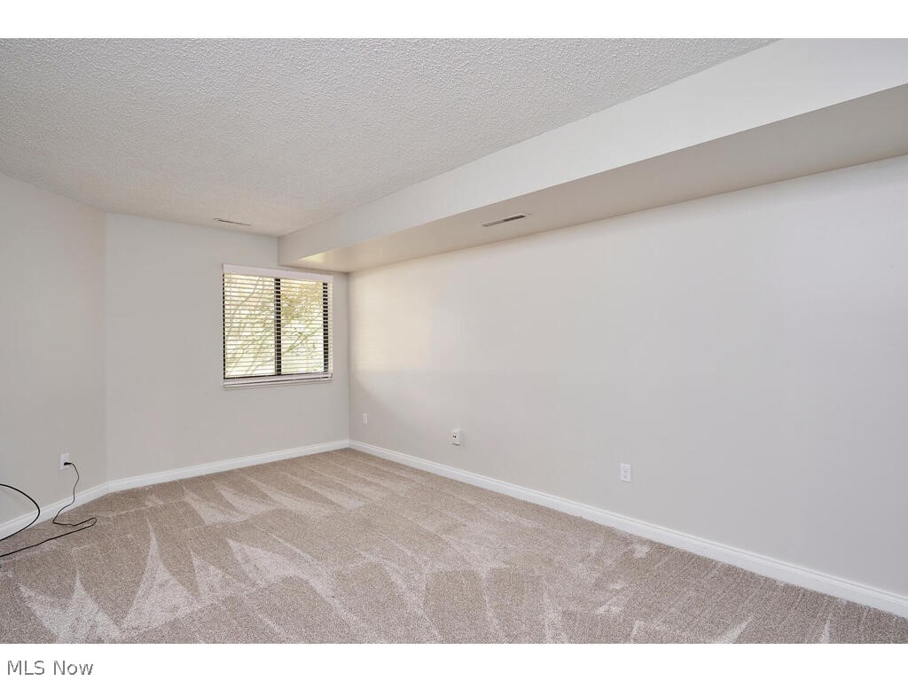 Hampton Woods - Residential