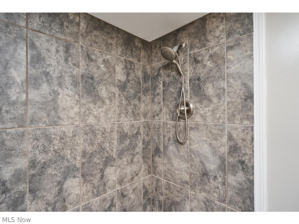 Hampton Woods - Residential