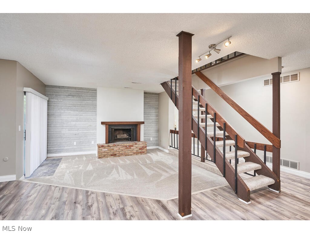 Hampton Woods - Residential