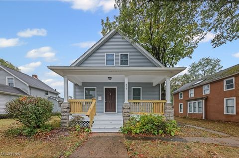 Homes For Sale - 879 E 4th Street<br/> Salem, OH 44460