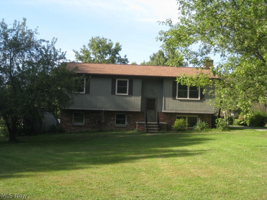 Nice 3 bedroom and 2 bath bi-level near Route 21.  Easy access to the highway. A nice 1 acre lot with a deck on the rear of the home and a 2 car attached garage.  New Paint throughout the house with new carpet, tile and wood flooring.  New septic pump installed in 2014 and a new furnace installed in 2014.  High Efficient 20 year warranty hot water tank installed in 2013. New trim in the home.  A must see.