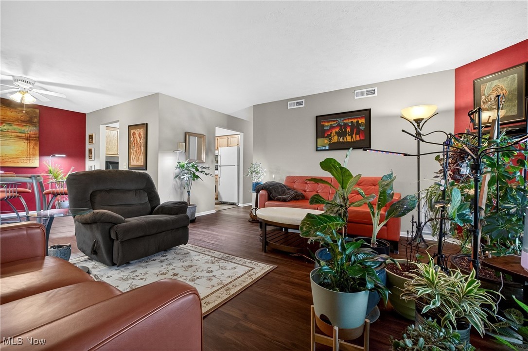 Liberty Pointe Condo Ph 01 - Residential