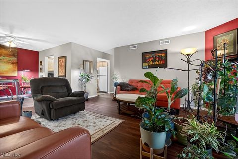 Tiny photo for 10373 Glenway Drive #202, Twinsburg, OH 44087 (MLS # 5178485)