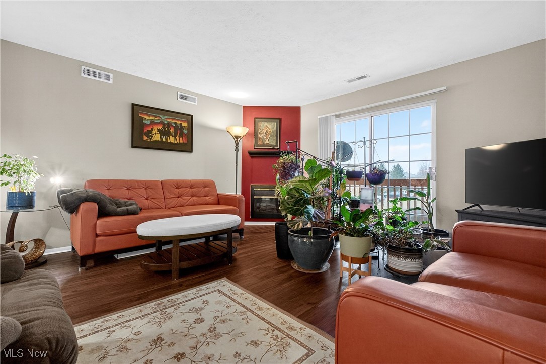 Liberty Pointe Condo Ph 01 - Residential