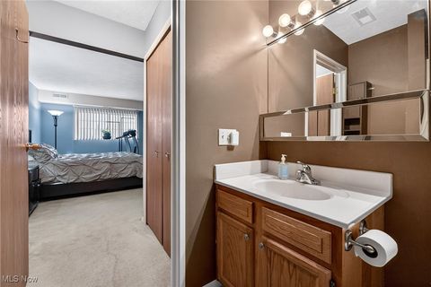 Tiny photo for 10373 Glenway Drive #202, Twinsburg, OH 44087 (MLS # 5178485)