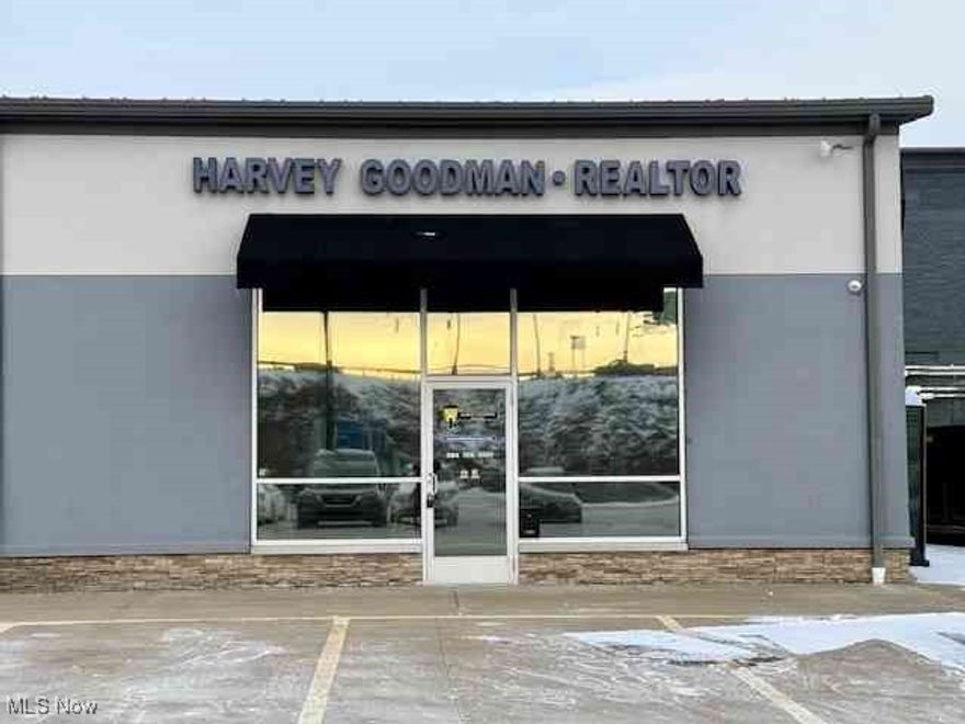 Position your business for success in this 1,150 square foot office/retail space located in the Three Springs Crossings plaza, at the heart of Weirton's thriving business district. This premier location offers excellent visibility, easy accessibility, and proximity to other established businesses, making it an ideal setting for retail or professional services. With abundant on-site parking, this space provides a perfect combination of convenience and opportunity.