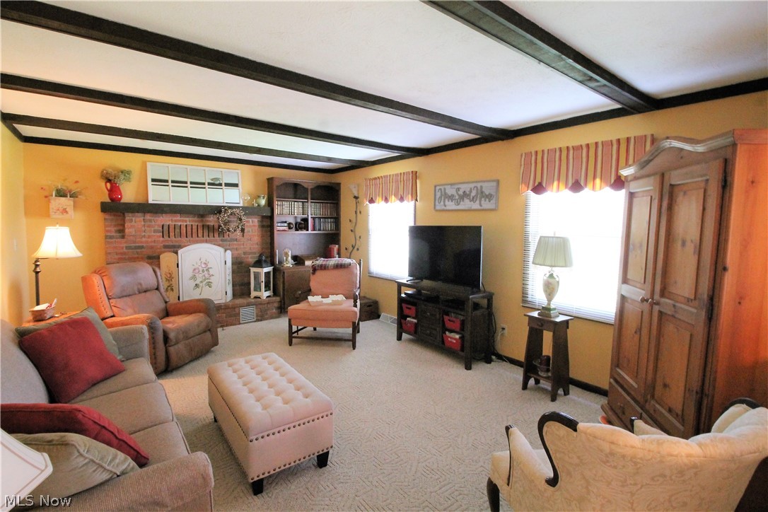 Williamsburg Village Estates - Residential