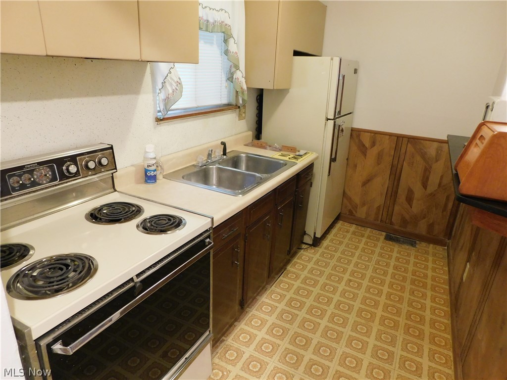 Bel Acre Condo - Residential