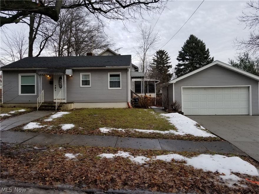 If you are looking for that perfect starter home or downsizing to your forever home this is the home for you. Let's start with the beautiful galley kitchen, custom cherry cabinets with sandstone DuPont corian countertops, Moen high neck faucet, and a ceramic tile floor (2015 kitchen update). New vanity and ceramic tile in bathroom (2015). New windows, all new plumbing, new glass block windows, all new electric wiring and panel and new air ducts (all 2015). Refinished white oak floors throughout (2016). New driveway and front walk. Everything is new, new, new.