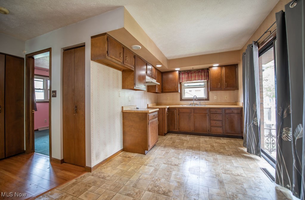331 Allen Lane, New Philadelphia, Ohio image 10
