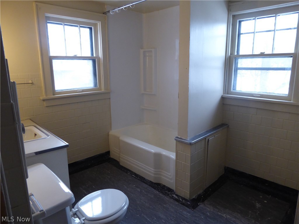 McCourt - Residential Lease