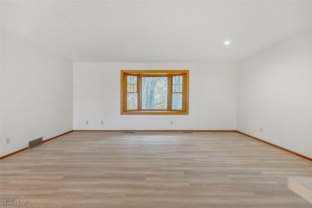 19631 Thornridge Avenue