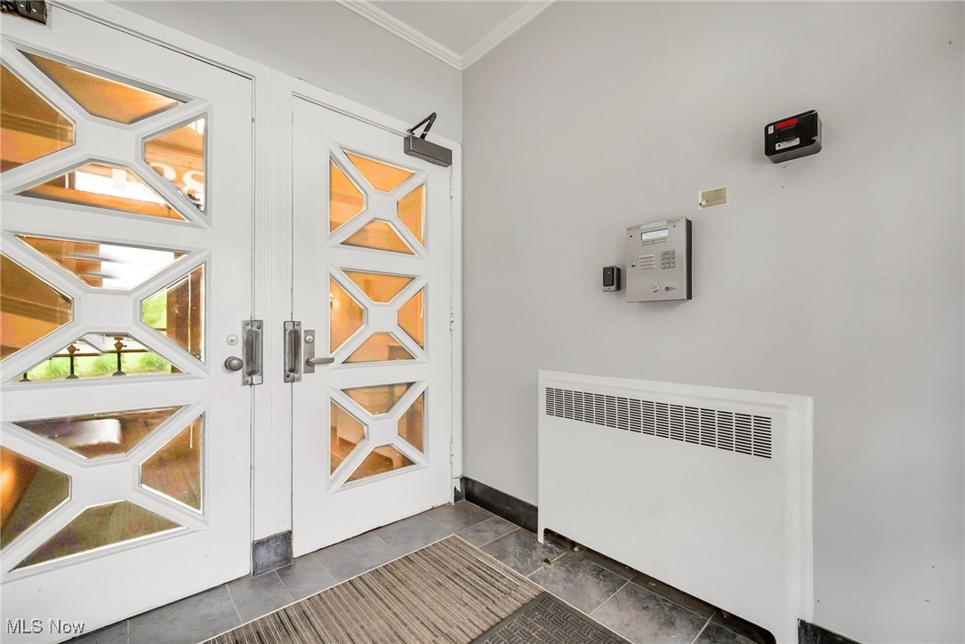 13800 Fairhill Road 418