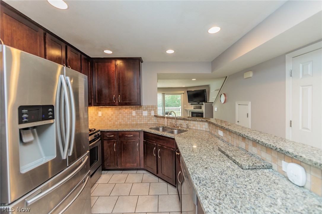 Crystal Lake Phase 02 - Residential