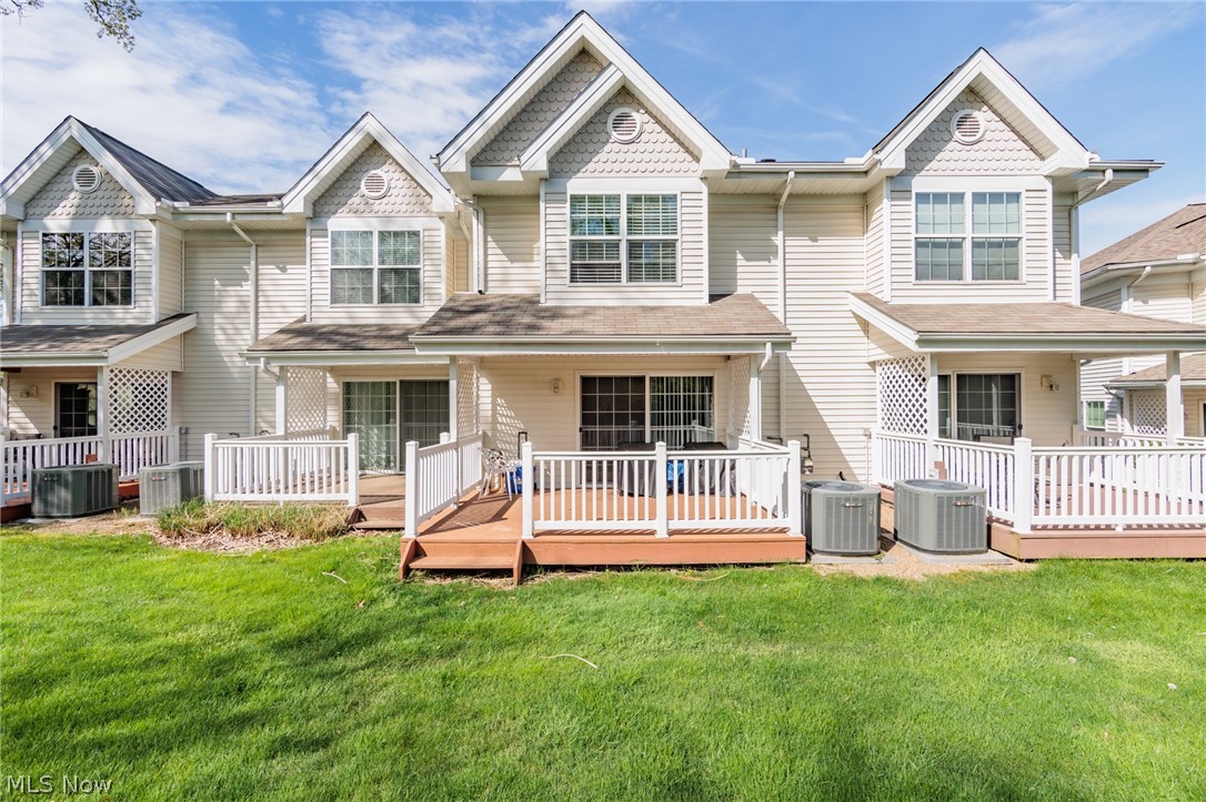 Crystal Lake Phase 02 - Residential