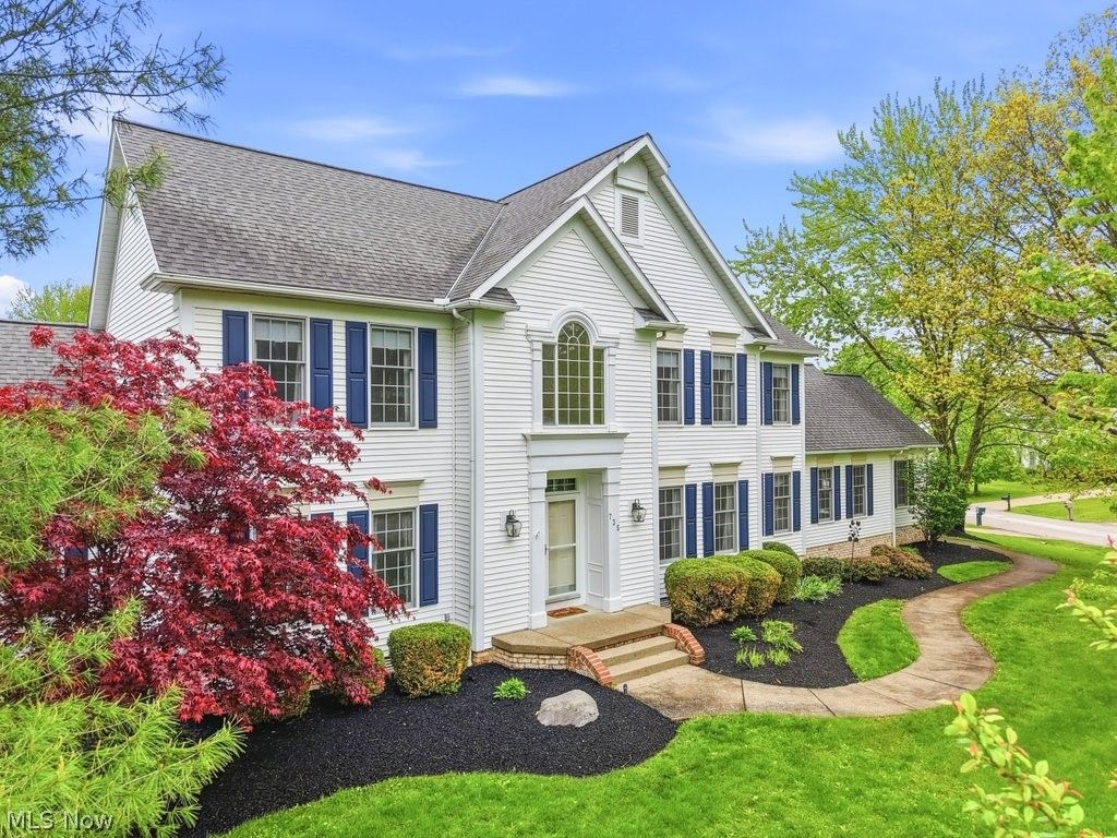 Photo of 735 Jamestown Court, Hudson, OH 44236 (MLS # 5204675)