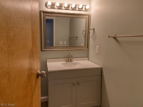 Tiny photo for 408 W Saint Clair Avenue #223, Cleveland, OH 44113 (MLS # 5190594)