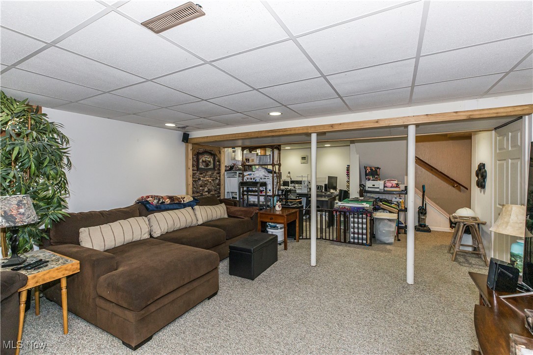 13658 Market Avenue, Hartville, Ohio image 32