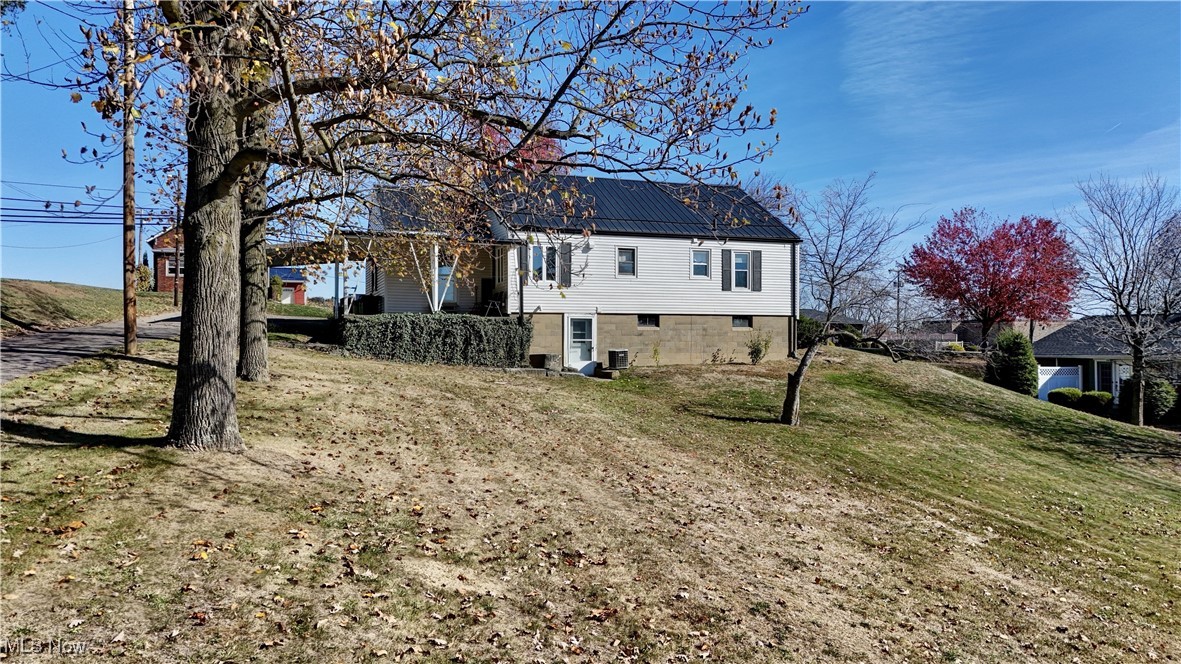 714 W Main Street, Sugarcreek, Ohio image 7