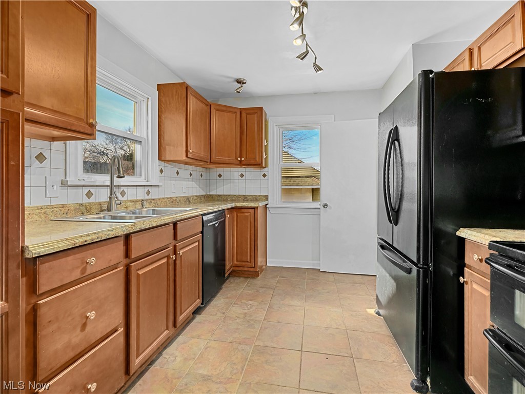 John Krackers - Residential